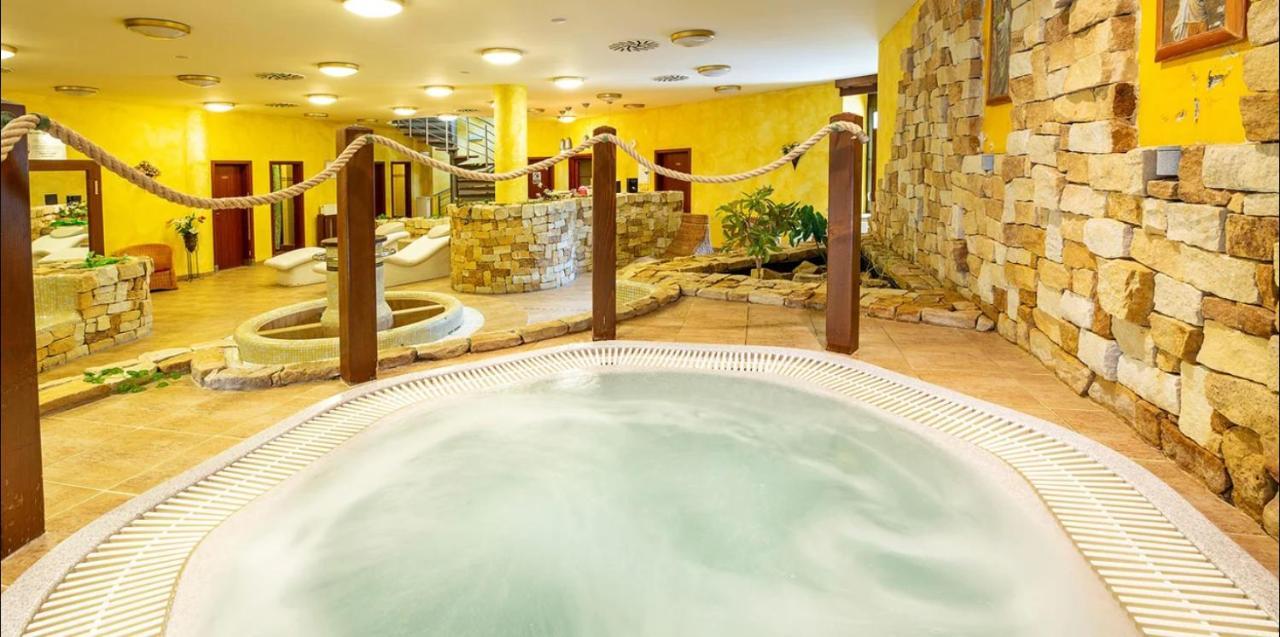 Spa Hotel Bily Horec Harrachov Exterior foto